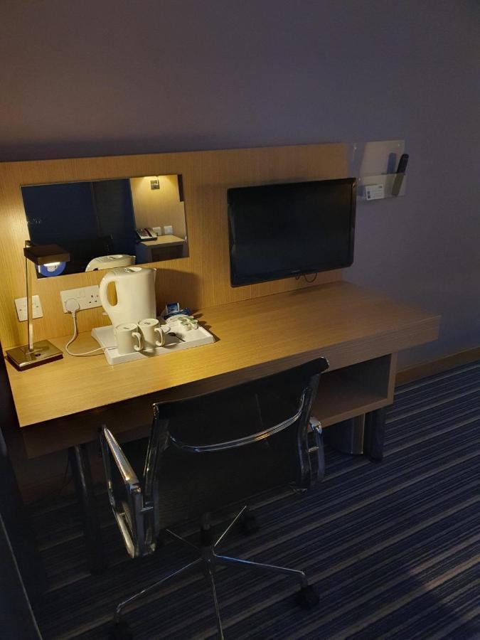 Holiday Inn Express Rotherham - North By Ihg Eksteriør bilde