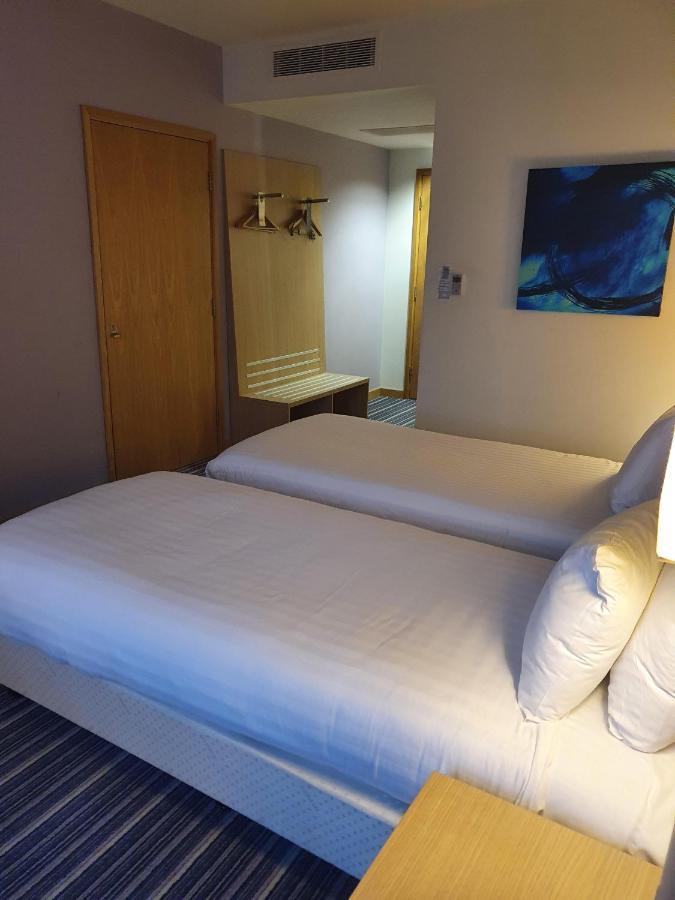 Holiday Inn Express Rotherham - North By Ihg Eksteriør bilde